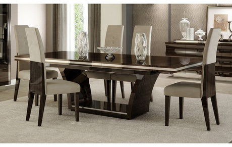 Modern Lacquer Dining Table in High Gloss in Wenge